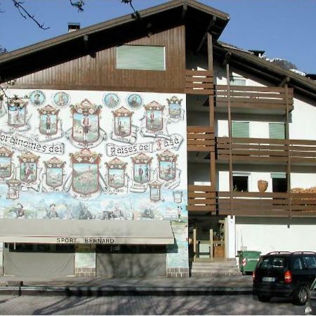 Appartamenti Bernard Sas カナツェーイ エクステリア 写真